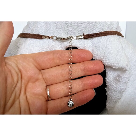 C1946 Boho Green Glass & Shell Beaded Necklace Leather Cord 30-34 in - Picture 3 of 8